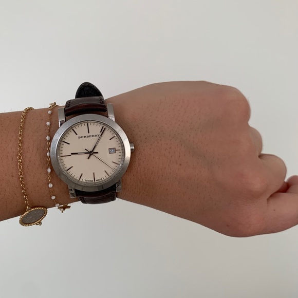 Burberry Leather Strat Watch - Picture 1 of 5